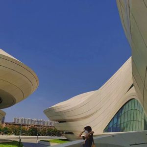 公和我在厨房添我奶头
